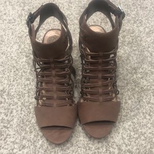 Vince Camuto 9.5 Wedge Sandal